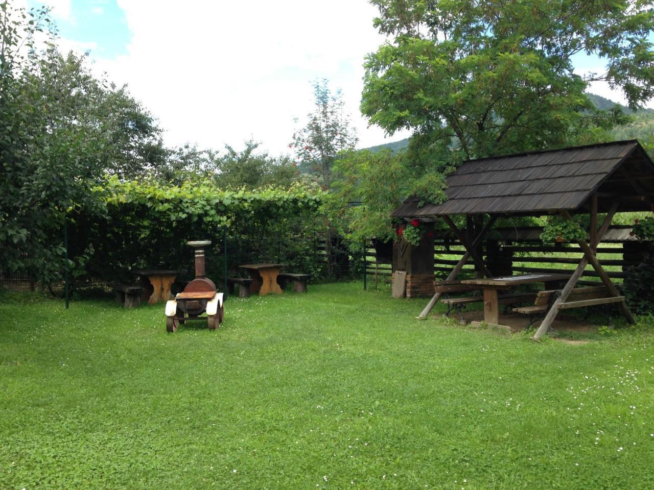 Pensiunea Casa Bianca - Bucovina วามา ภายนอก รูปภาพ